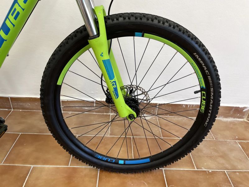 26" juniorské horské kolo Cube Acid Race 260 Disc rám XS 13" po servise u Koblížka