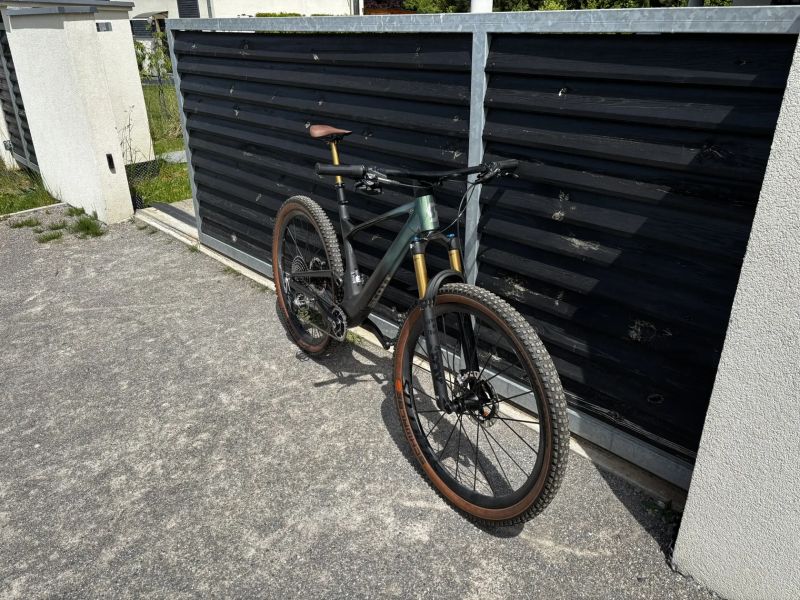 SCOTT 900 ULTIMATE TR 2025