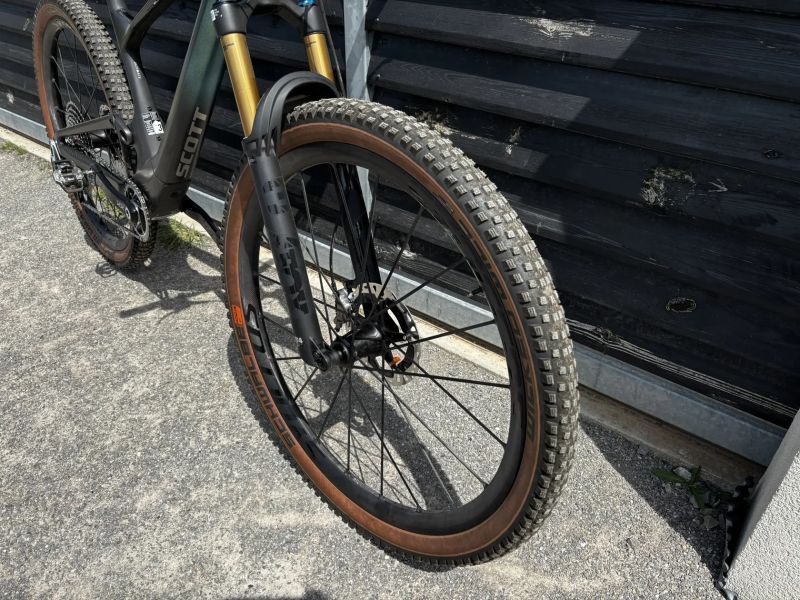 SCOTT 900 ULTIMATE TR 2025
