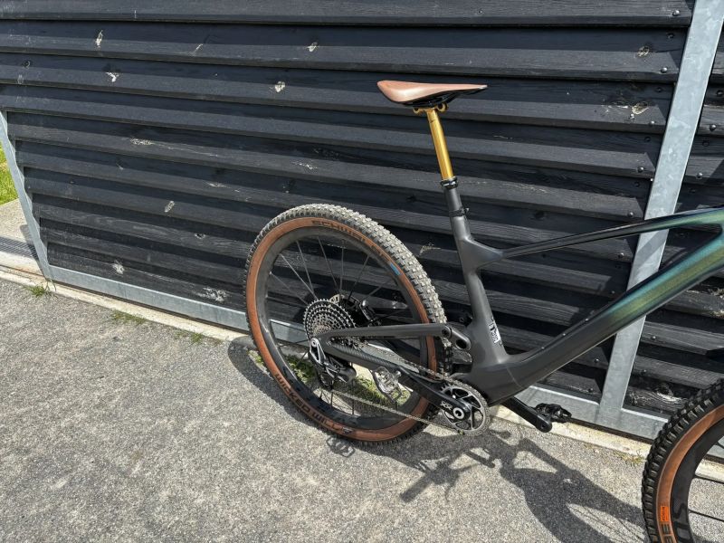SCOTT 900 ULTIMATE TR 2025