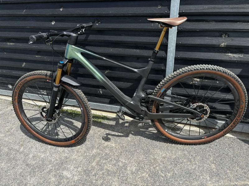 SCOTT 900 ULTIMATE TR 2025