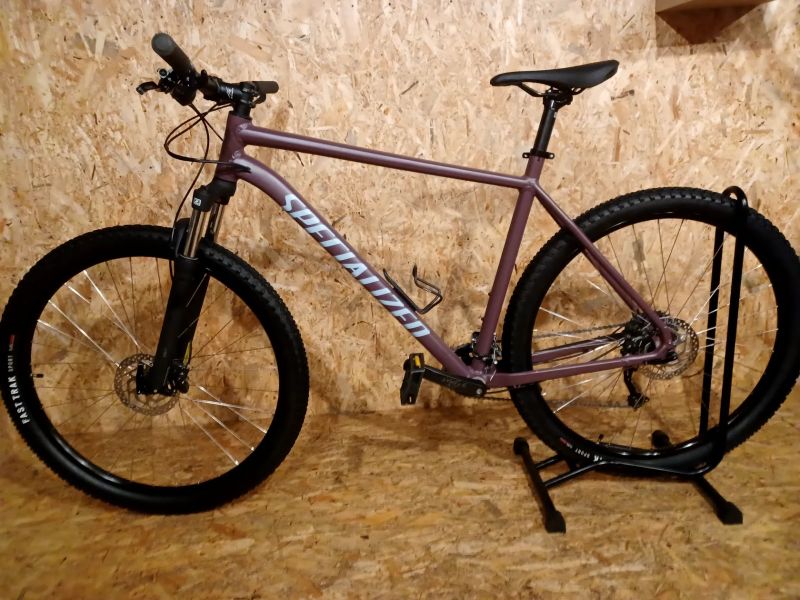 Specialized Rockhopper 2025 Satin Cast Lilac / Sea Foam, velikost rámu XL