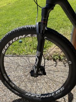Canyon Lux 9