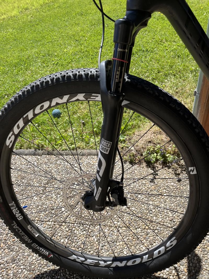 Canyon Lux 9
