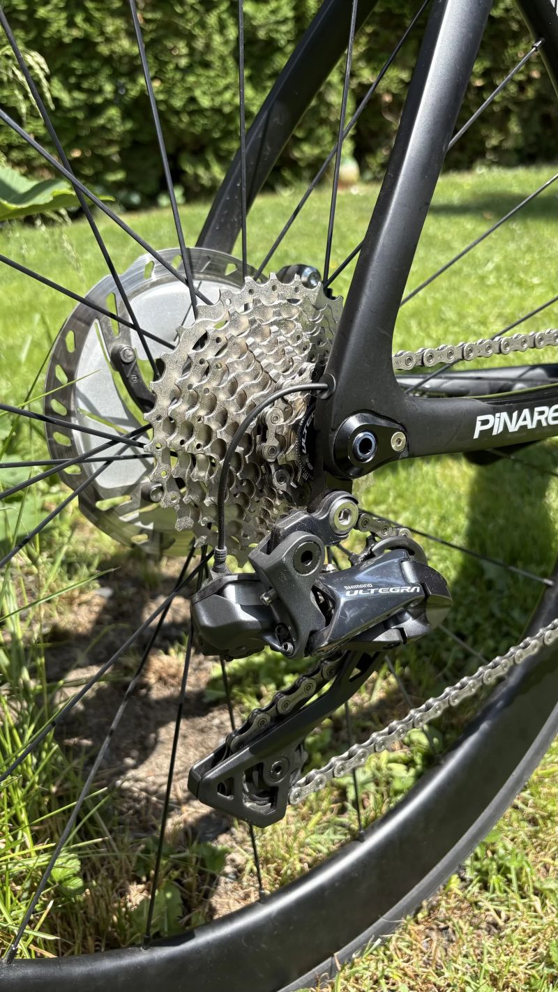 Pinarello Nytro, e-silnice, najeto 800km, puvodni cena >250tis CZK