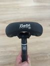 Reverse Nico Vink sedlo + sedlovka ShovelandShred