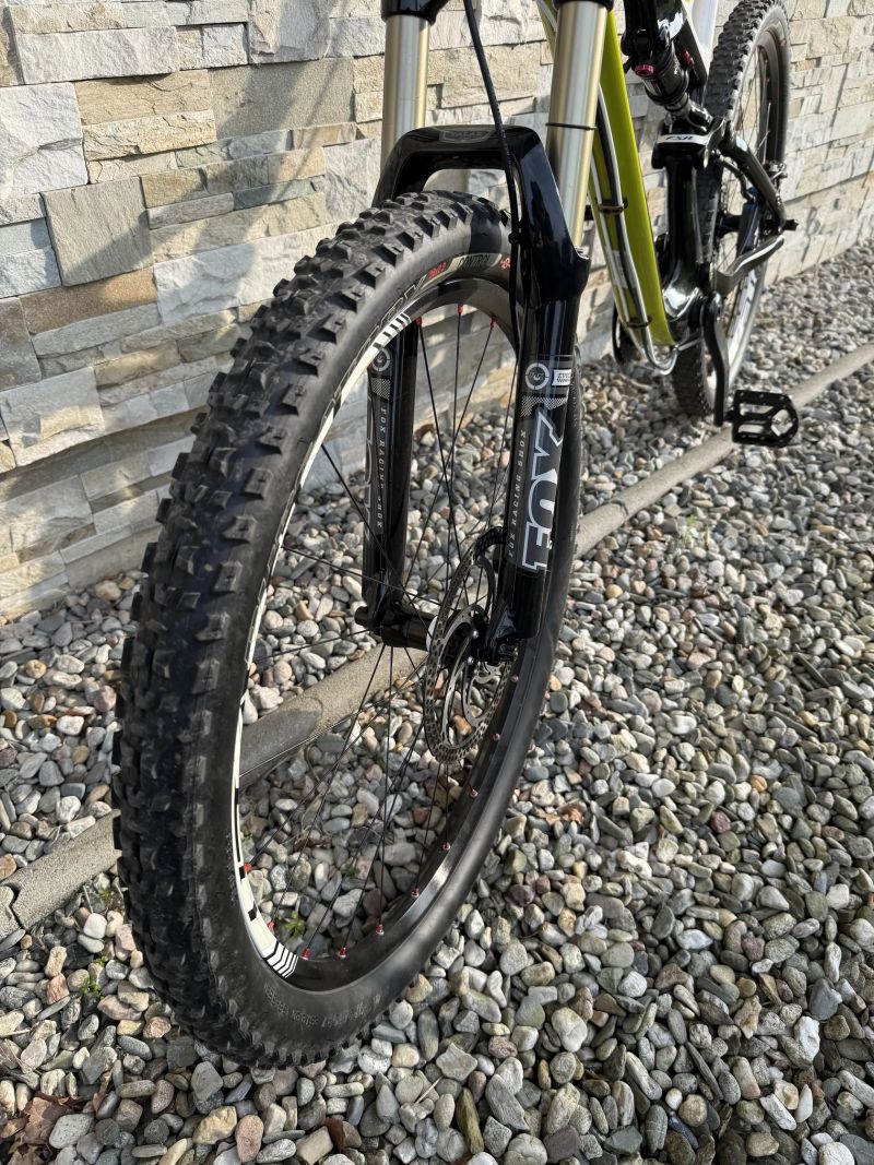 Specialized Stumpjumper Expert Carbon, vel. L