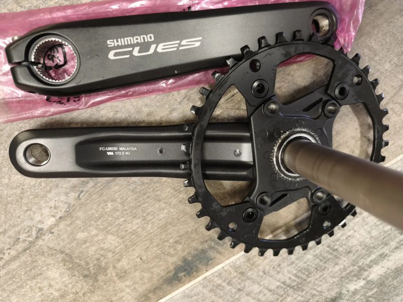 grevel kliky Shimano Cues FC-U6030-1 172,5mm s převodníkem 40z