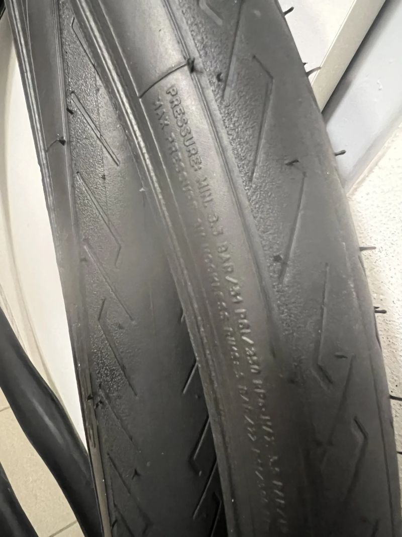 PLÁŠŤ PIRELLI P ZERO™ ROAD TLR 30-622, TECHLINER, 127TPI, ČERNÝ