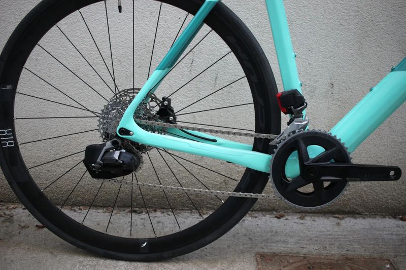 Bianchi Infinito CV DISC - SRAM RIVAL AXS 2024, velikost 57