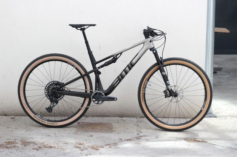 BMC Fourstroke TWO ARCTIC SILVER / BLACK vel. L
