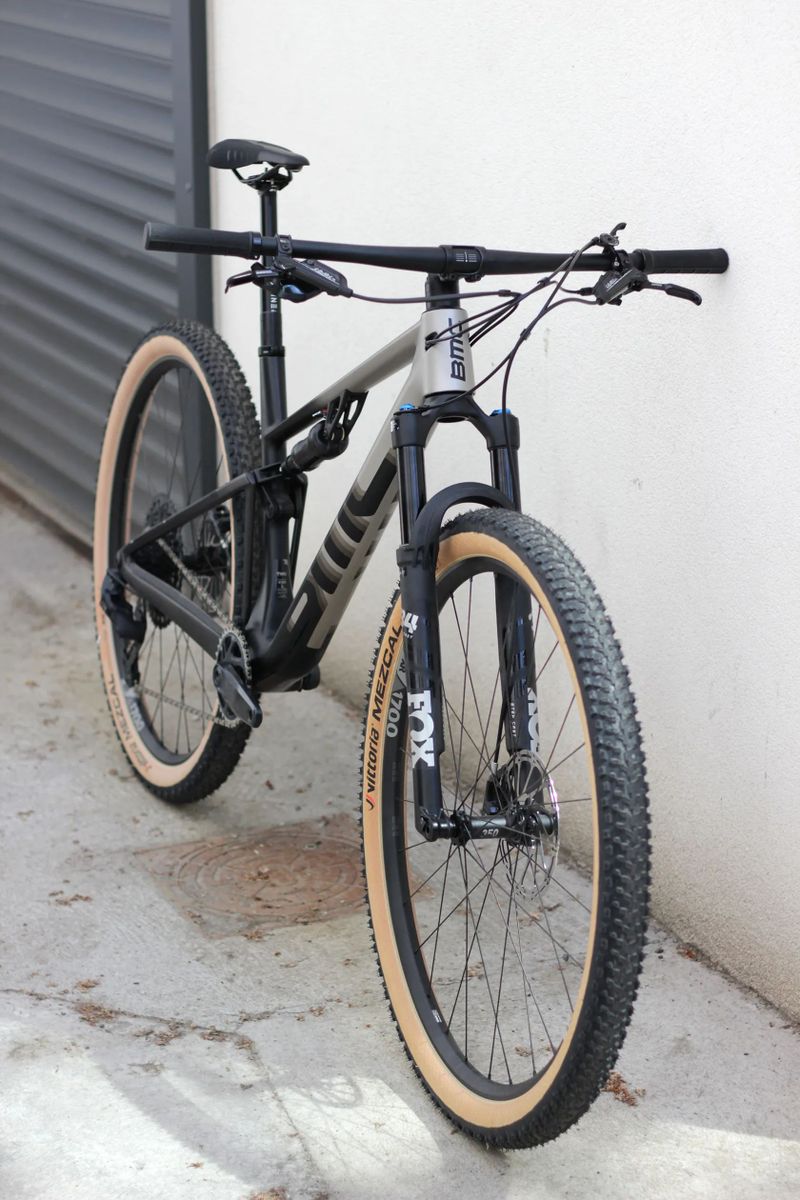 BMC Fourstroke TWO ARCTIC SILVER / BLACK vel. L