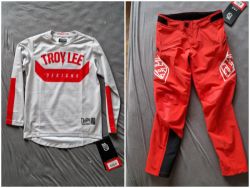 Dětské kalhoty a dres Troy Lee Designs
