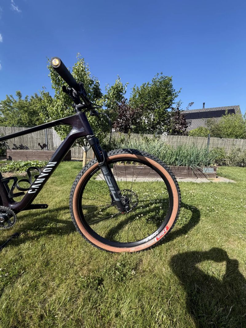 Canyon Exceed CF 6