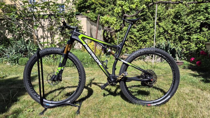 Celoodpružené horské kolo Merida Ninety six