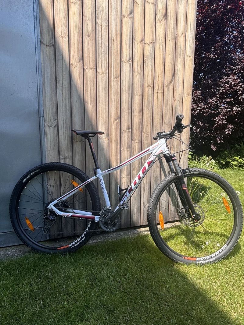 Scott SCALE 940 contessa