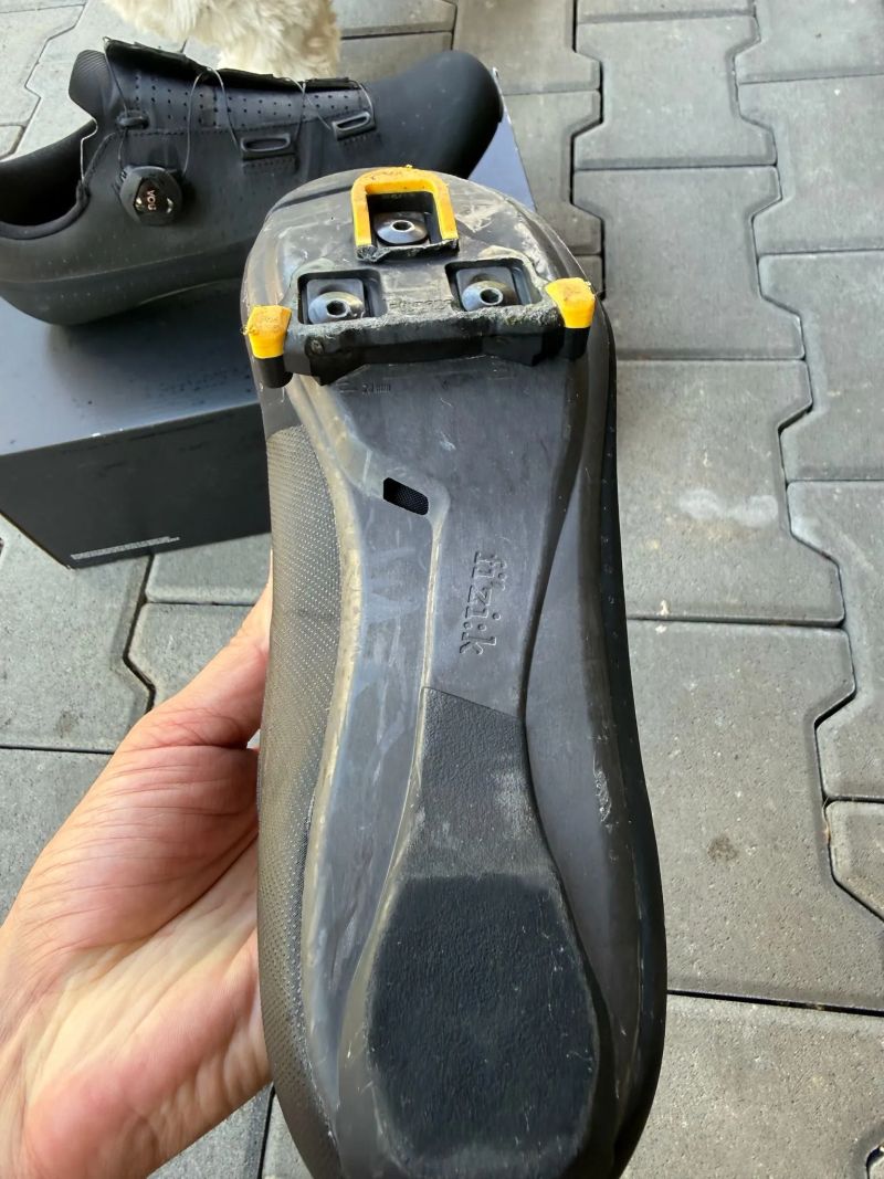 Fizik Tempo Overcurve R4 silniční pánské tretry černé