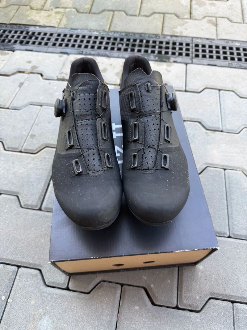 Fizik Tempo Overcurve R4 silniční pánské tretry černé