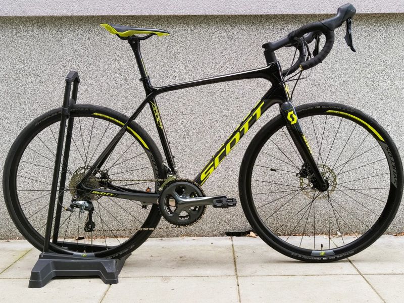 SCOTT Adict 30 Disc carbon vel. M/54 TOP STAV