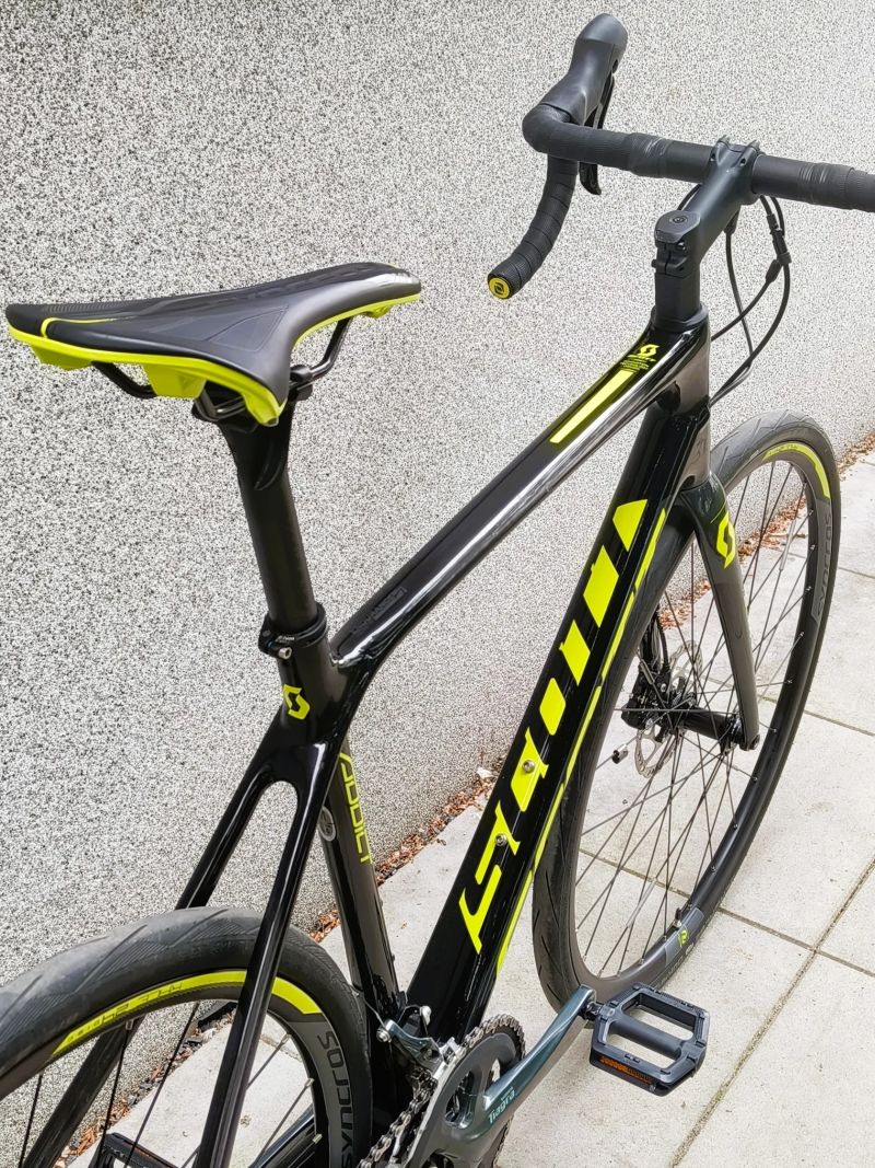 SCOTT Adict 30 Disc carbon vel. M/54 TOP STAV