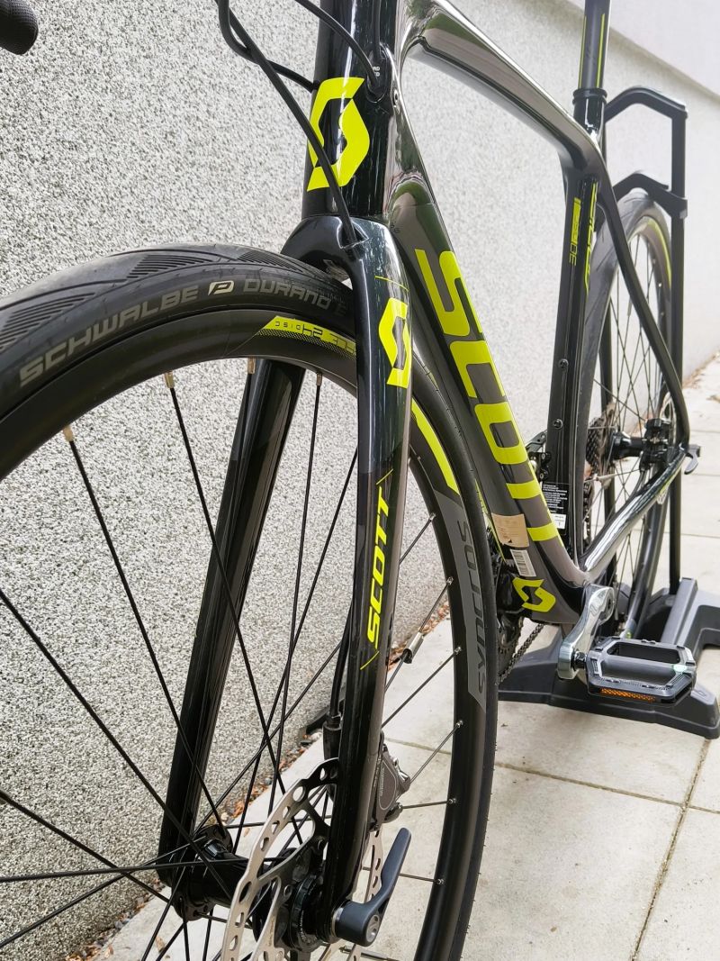 SCOTT Adict 30 Disc carbon vel. M/54 TOP STAV