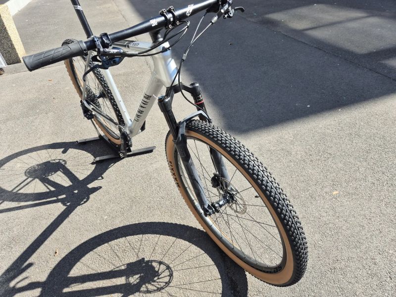 Canyon Exceed cf7 - karbonová kola Reynolds