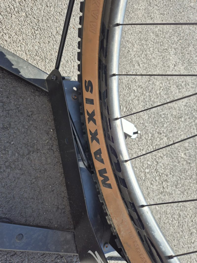 Canyon Exceed cf7 - karbonová kola Reynolds