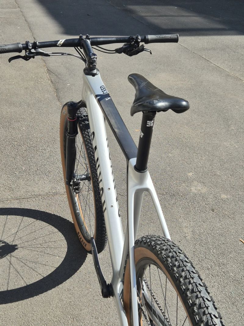 Canyon Exceed cf7 - karbonová kola Reynolds