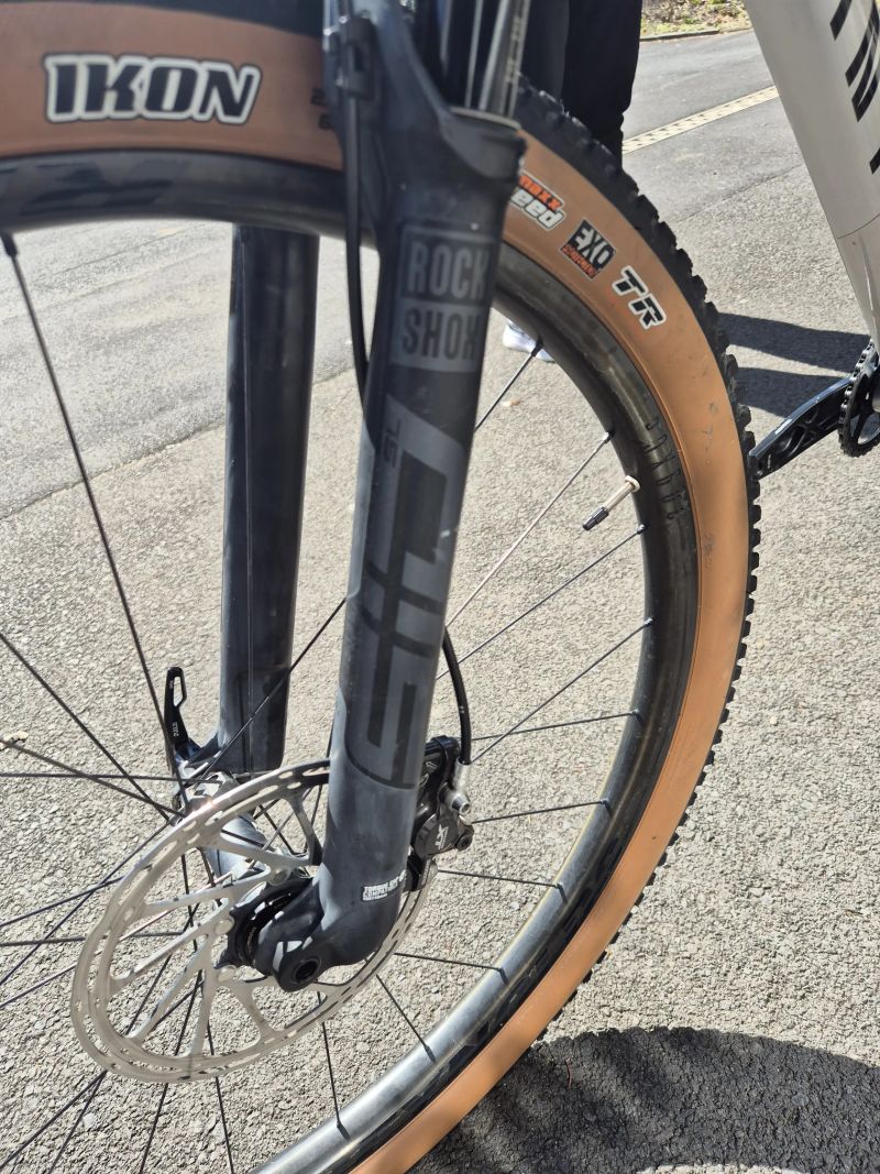 Canyon Exceed cf7 - karbonová kola Reynolds