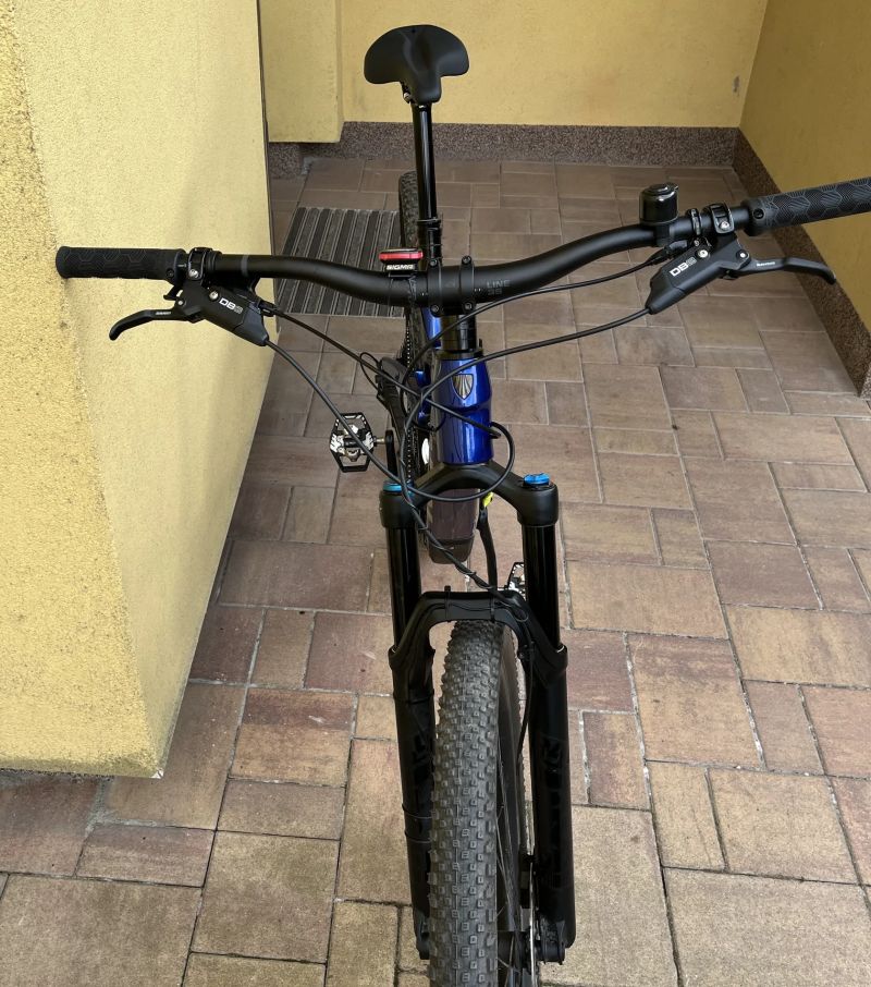 Trek Top Fuel 9.7 (2024) M/L – Karbonové, v ZÁRUCE, top stav!