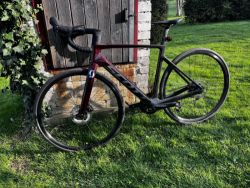 Scott Addict eRide 30, ujeto 1000km, záruka do 3/2028