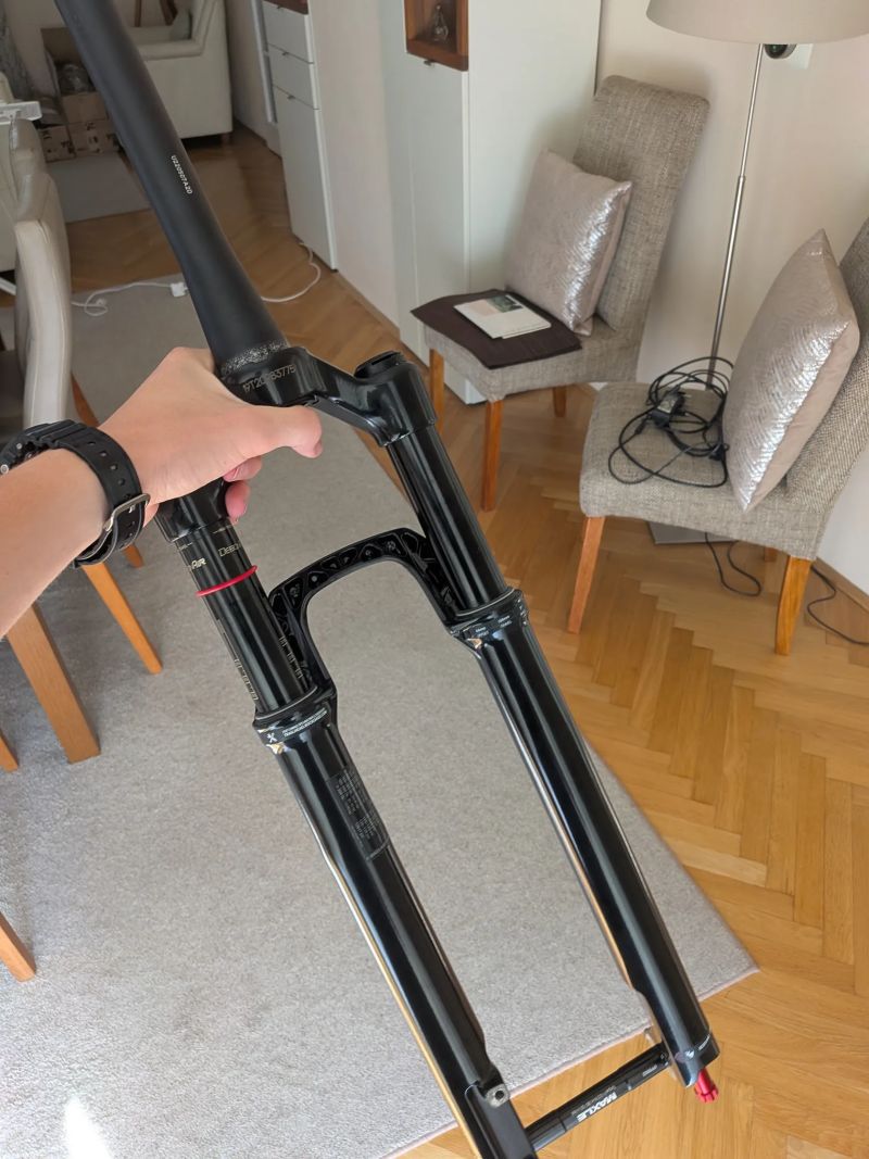 Prodám NOVOU vidlici RockShox SID Select+ (2P)