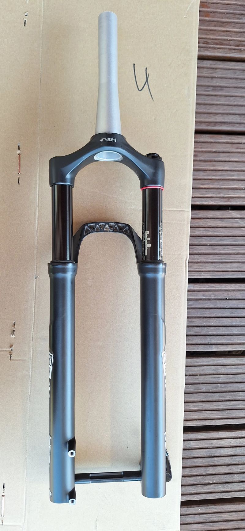 RockShox Reba RL, 110mm zdvih, 15mm x 110mm + ND