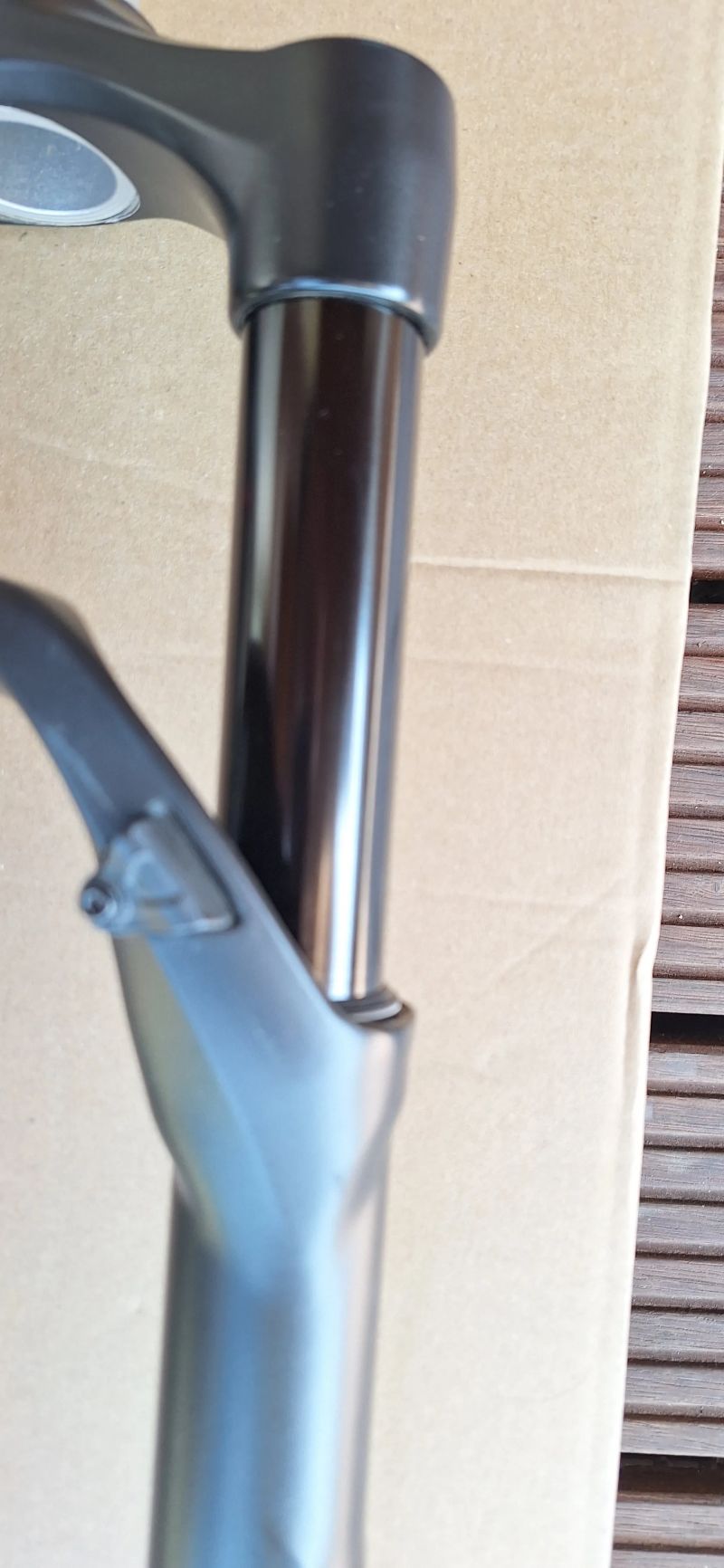 RockShox Reba RL, 110mm zdvih, 15mm x 110mm + ND