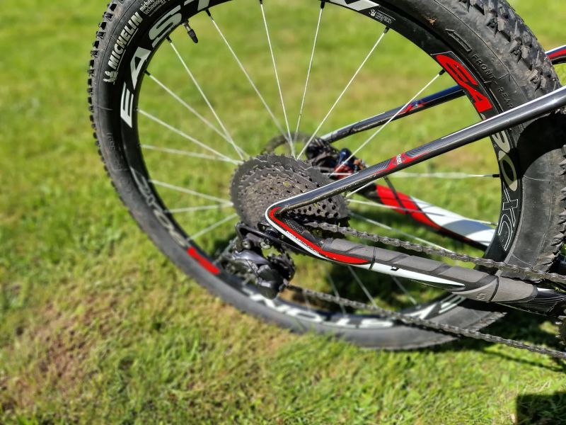 Scott Scale 1x11 karbon velikost S
