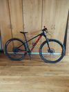 sportovní horské kolo (XC hardtail) SCOTT Scale 960 postavené na rychlých 29" kolech