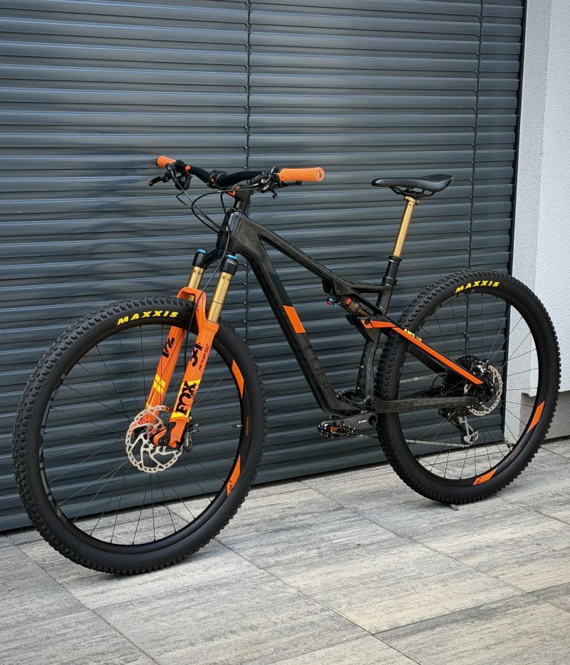 CUBE AMS 100 C:68 TM 29, vel. M