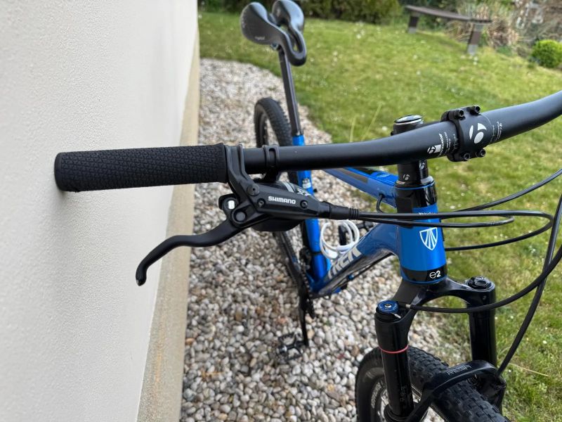 Trek Superfly. Koupil jsem ho, abych závodil. Závodil jsem dvakrát.