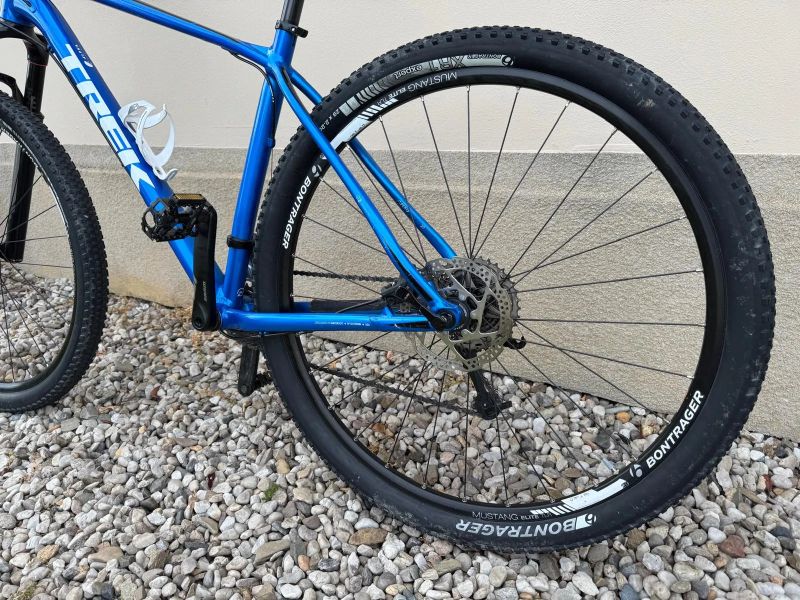 Trek Superfly. Koupil jsem ho, abych závodil. Závodil jsem dvakrát.