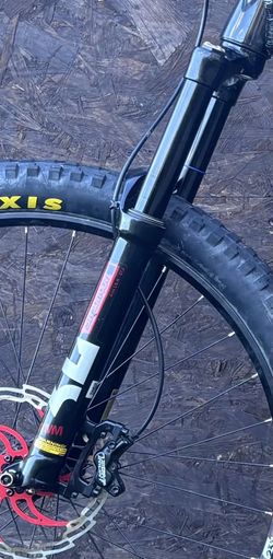 SR Suntour