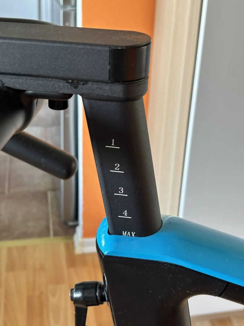 Cyklotrenažér inSPORTline inCondi S200i