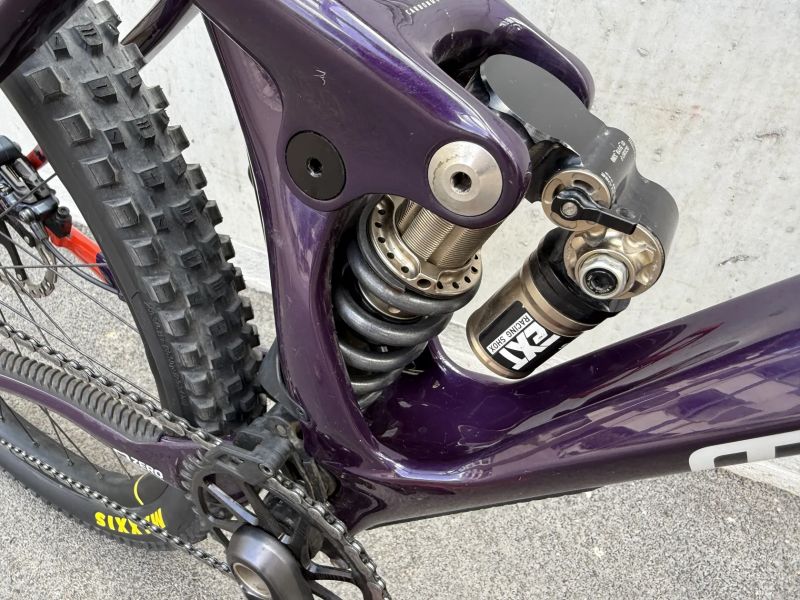 Mondraker Raze RR SL EXT Storia, Lyrik ultimate. Rychlé jednání = Sleva