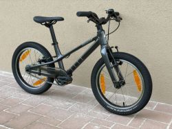 Dětské kolo SPECIALIZED Jett 16 Single Speed 6,75 kg s pedály – TOP STAV, ZÁNOVNÍ