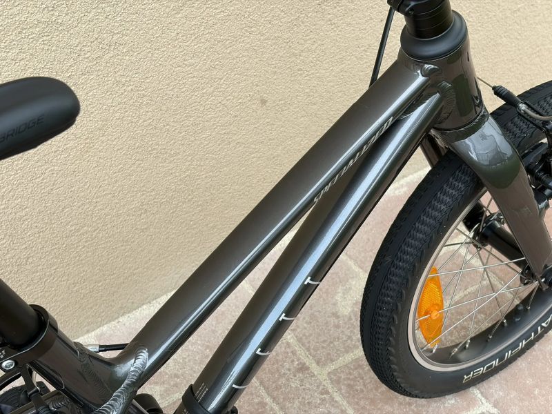 Dětské kolo SPECIALIZED Jett 16 Single Speed 6,75 kg s pedály – TOP STAV, ZÁNOVNÍ