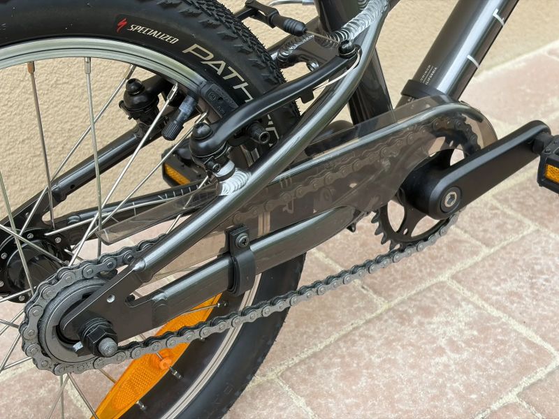 Dětské kolo SPECIALIZED Jett 16 Single Speed 6,75 kg s pedály – TOP STAV, ZÁNOVNÍ