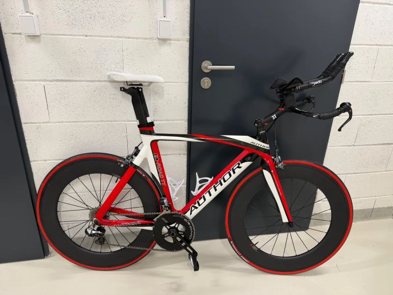 Triatlonový speciál Author CA-Road TT, vel. 58 s Di2, 8,6 kg