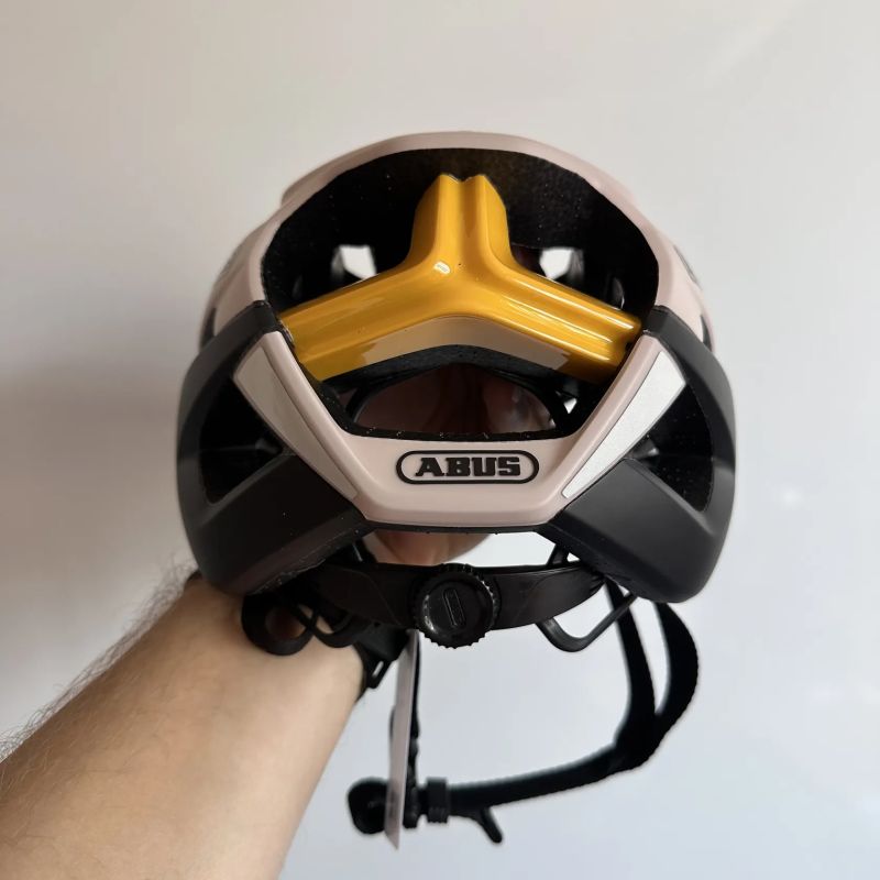 Cyklistická helma ABUS StormChaser beige black vel. S