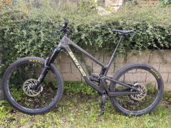 Santa Cruz Megatower 2 C GX1 AXS 29 Mod. 2024 Gloss carbon XXL