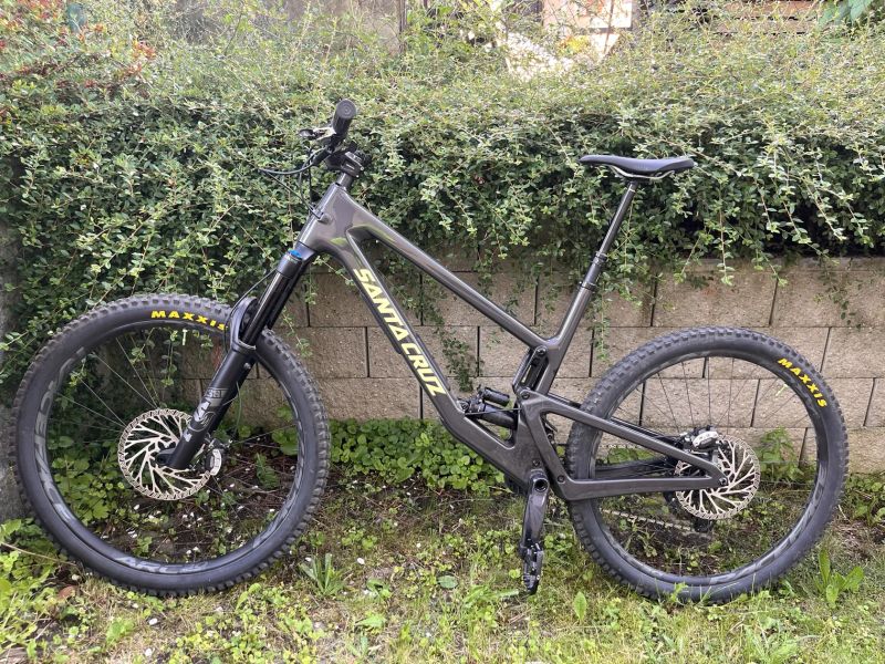 Santa Cruz Megatower 2 C GX1 AXS 29 Mod. 2024 Gloss carbon XXL
