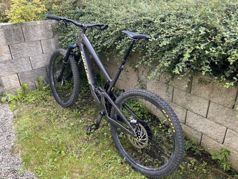 Santa Cruz Megatower 2 C GX1 AXS 29 Mod. 2024 Gloss carbon XXL